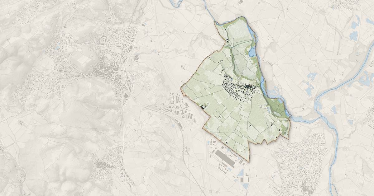 Portrait cartographique de Brignac : relief, eau, forêts, bâti et voies, calculés à partir des données de l'IGN