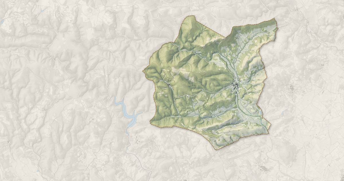 Portrait cartographique de Cabrières : relief, eau, forêts, bâti et voies, calculés à partir des données de l'IGN