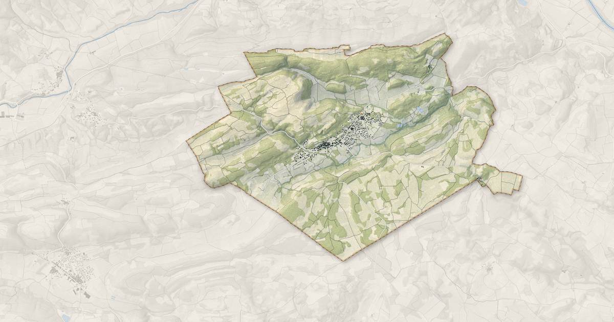 Portrait cartographique de Cazedarnes : relief, eau, forêts, bâti et voies, calculés à partir des données de l'IGN