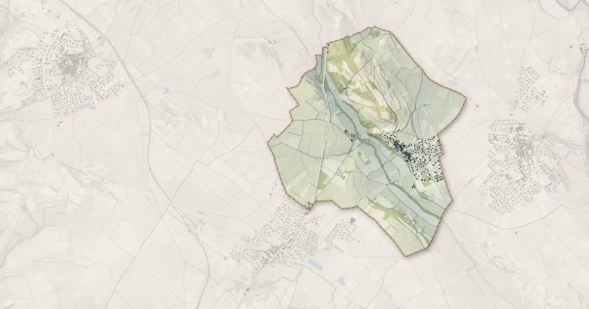 Portrait cartographique de Coulobres : relief, eau, forêts, bâti et voies, calculés à partir des données de l'IGN