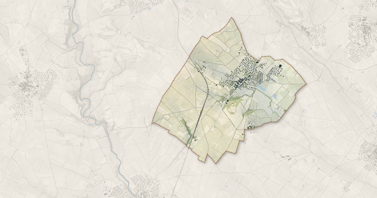 Portrait cartographique de Espondeilhan : relief, eau, forêts, bâti et voies, calculés à partir des données de l'IGN
