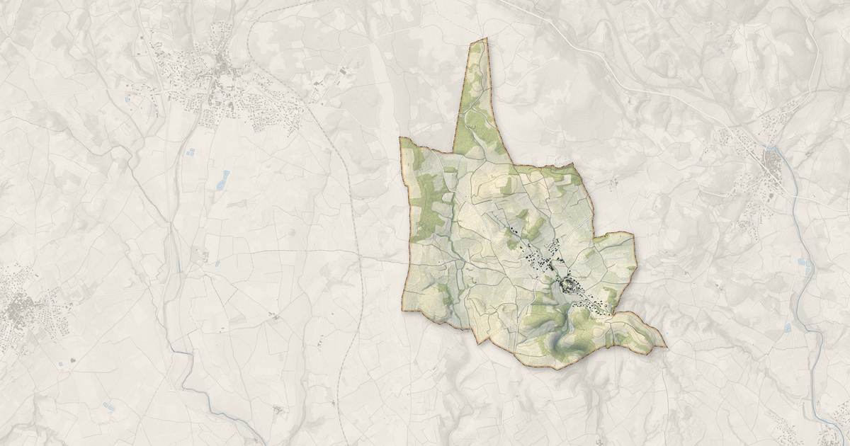 Portrait cartographique de Fouzilhon : relief, eau, forêts, bâti et voies, calculés à partir des données de l'IGN