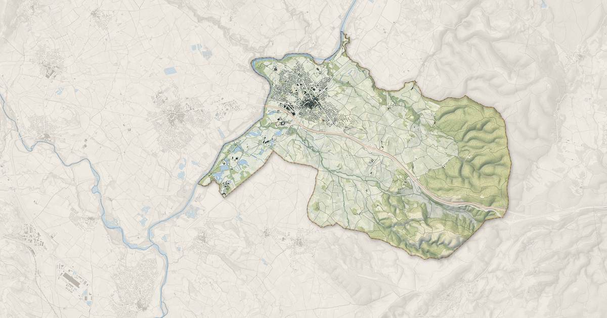 Portrait cartographique de Gignac : relief, eau, forêts, bâti et voies, calculés à partir des données de l'IGN