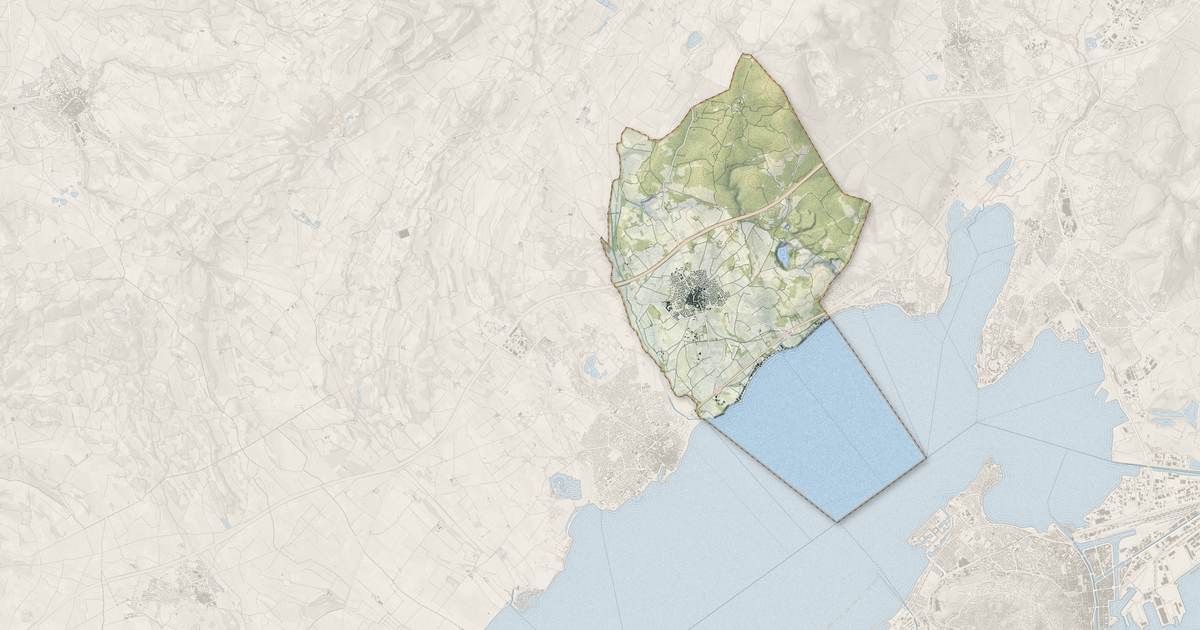 Portrait cartographique de Loupian : relief, eau, forêts, bâti et voies, calculés à partir des données de l'IGN