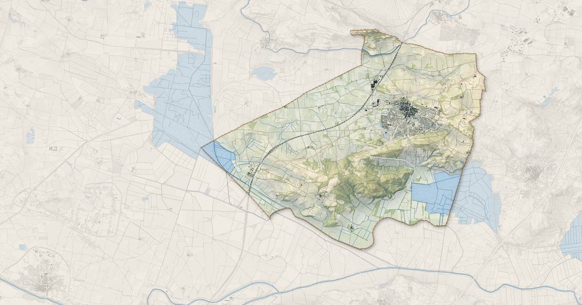 Portrait cartographique de Nissan-lez-Enserune : relief, eau, forêts, bâti et voies, calculés à partir des données de l'IGN