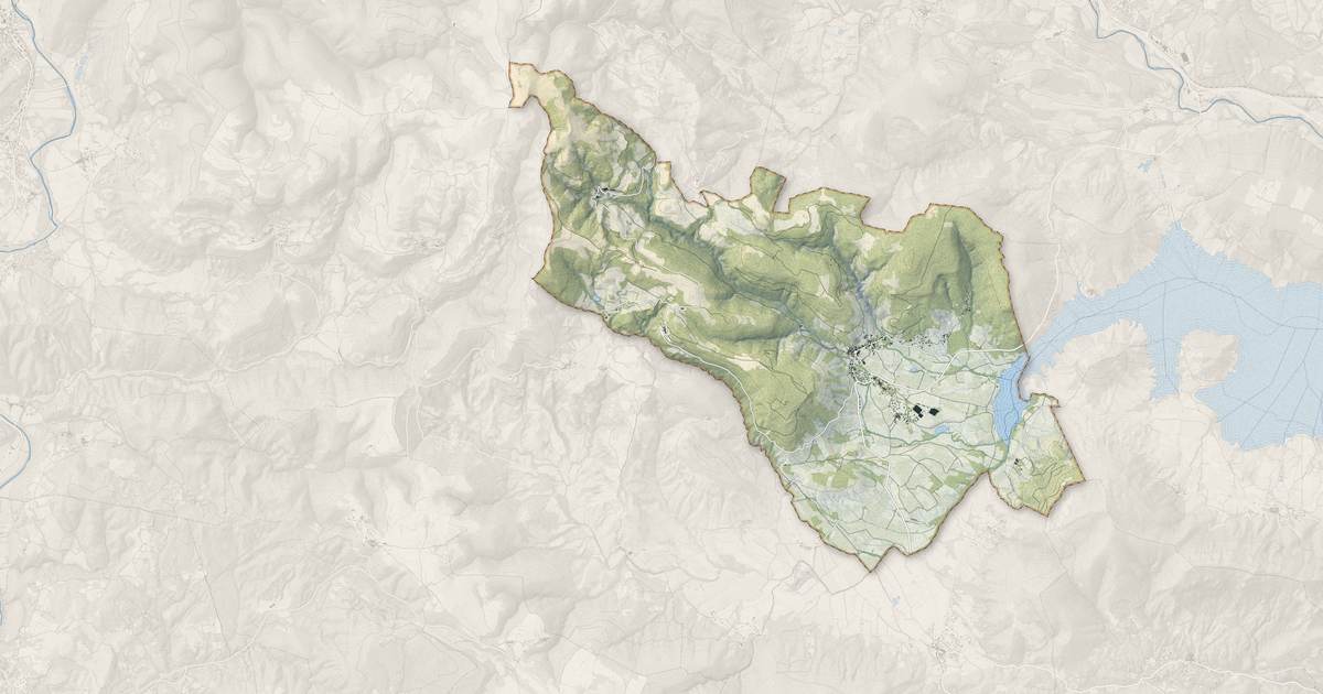Portrait cartographique de Octon : relief, eau, forêts, bâti et voies, calculés à partir des données de l'IGN