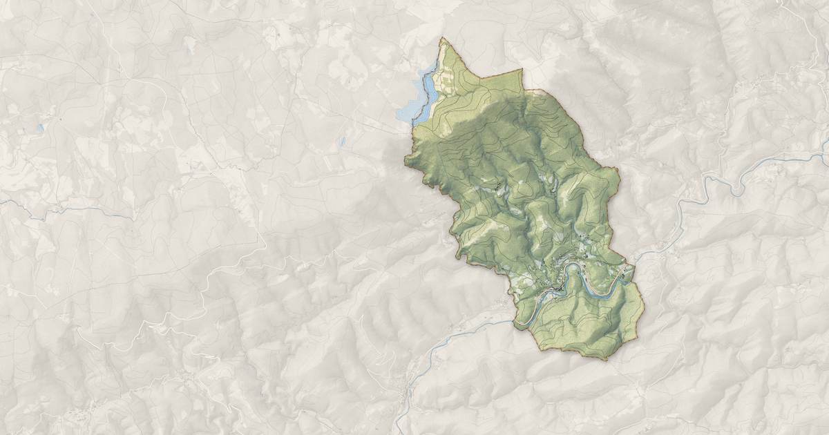Portrait cartographique de Prémian : relief, eau, forêts, bâti et voies, calculés à partir des données de l'IGN
