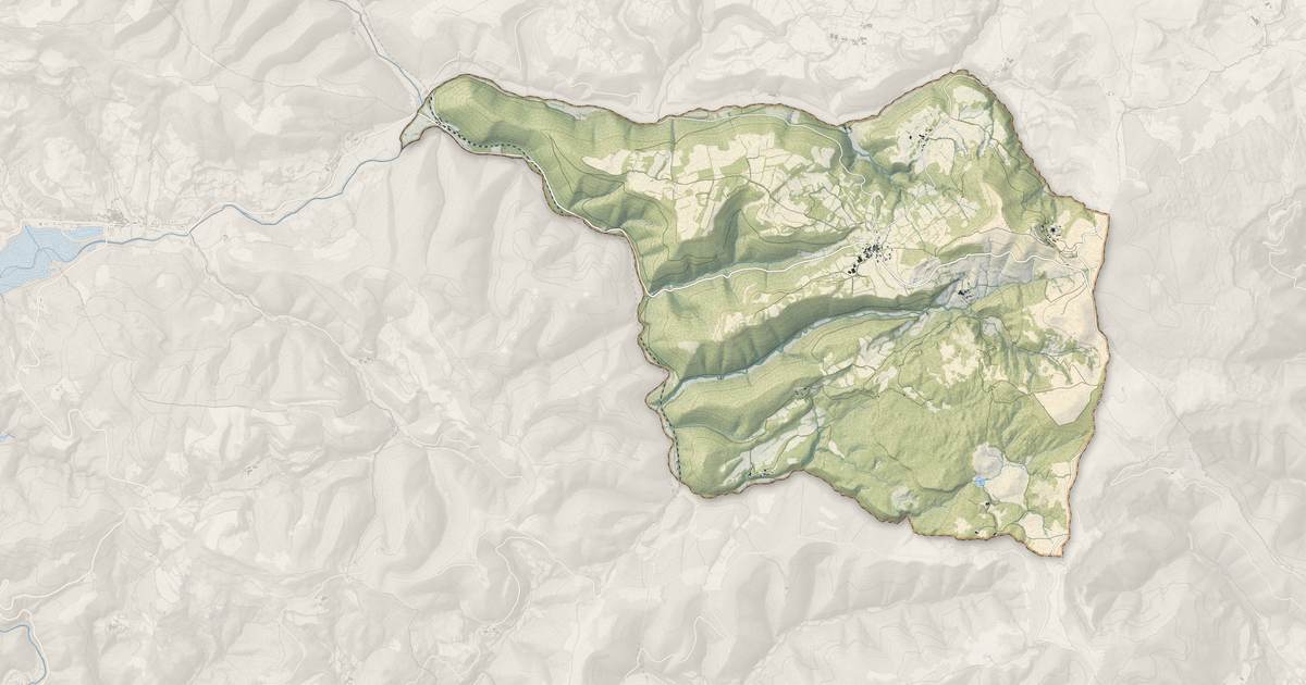 Portrait cartographique de Roqueredonde : relief, eau, forêts, bâti et voies, calculés à partir des données de l'IGN