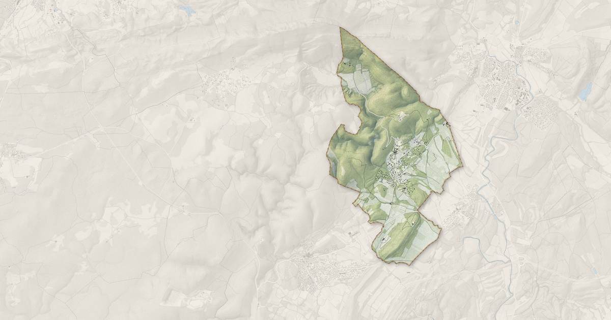 Portrait cartographique de Saint-Jean-de-Cuculles : relief, eau, forêts, bâti et voies, calculés à partir des données de l'IGN