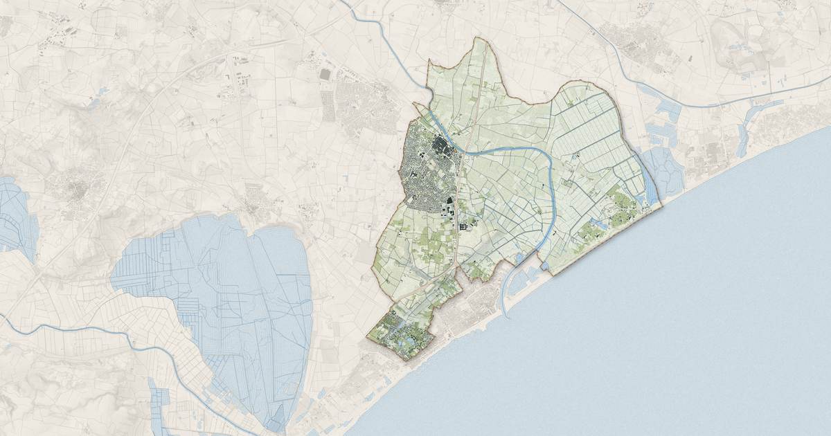 Portrait cartographique de Sérignan : relief, eau, forêts, bâti et voies, calculés à partir des données de l'IGN