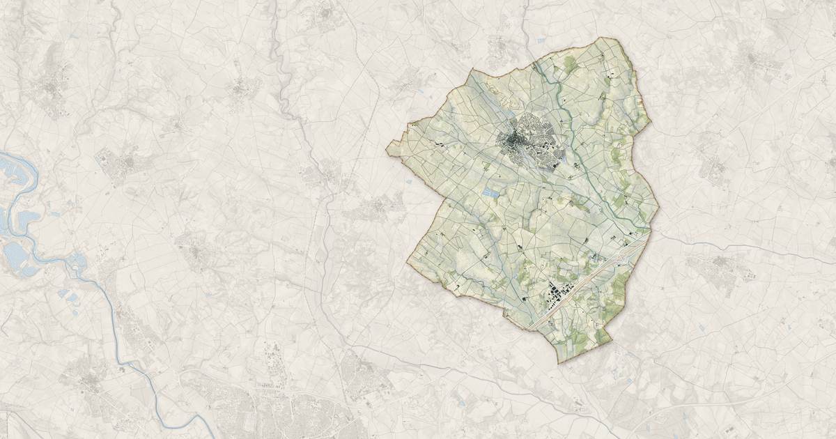 Portrait cartographique de Servian : relief, eau, forêts, bâti et voies, calculés à partir des données de l'IGN