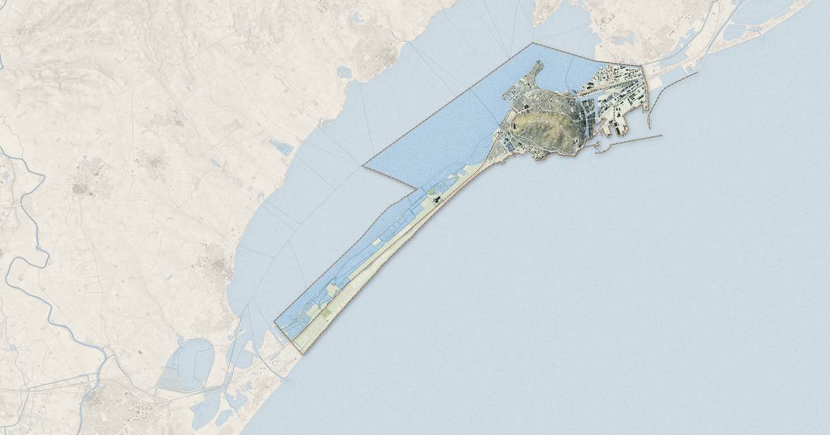 Portrait cartographique de Sète : relief, eau, forêts, bâti et voies, calculés à partir des données de l'IGN