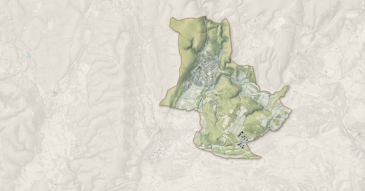 Portrait cartographique de Vailhauquès : relief, eau, forêts, bâti et voies, calculés à partir des données de l'IGN