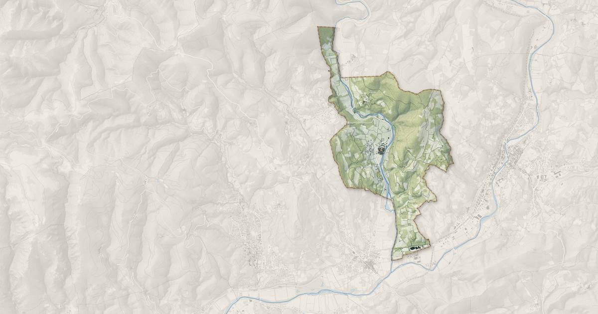 Portrait cartographique de Villemagne-l'Argentière : relief, eau, forêts, bâti et voies, calculés à partir des données de l'IGN
