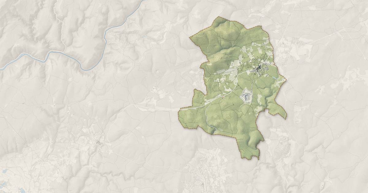 Portrait cartographique de Viols-le-Fort : relief, eau, forêts, bâti et voies, calculés à partir des données de l'IGN