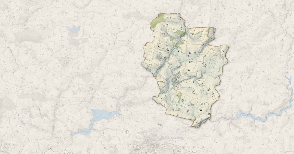 Portrait cartographique de Balazé : relief, eau, forêts, bâti et voies, calculés à partir des données de l'IGN