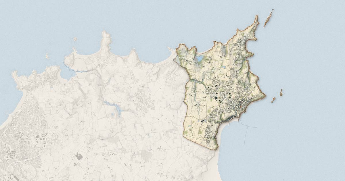 Portrait cartographique de Cancale : relief, eau, forêts, bâti et voies, calculés à partir des données de l'IGN