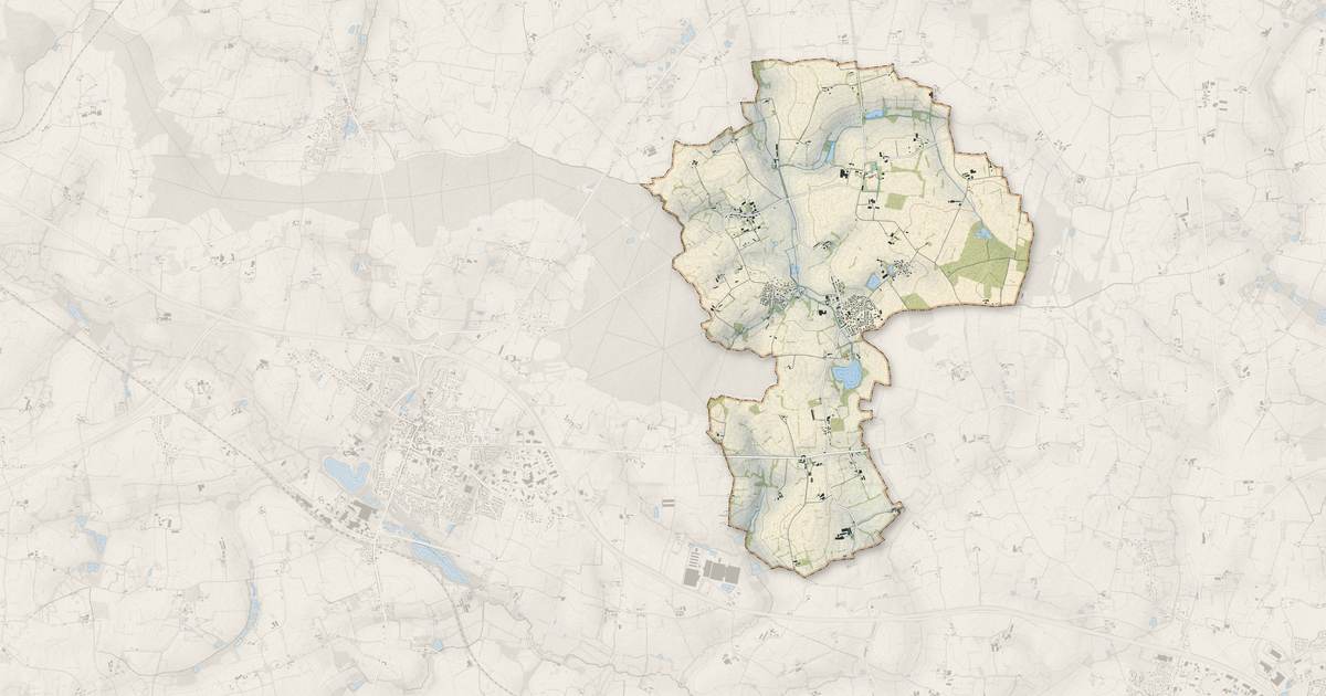 Portrait cartographique de La Chapelle du Lou du Lac : relief, eau, forêts, bâti et voies, calculés à partir des données de l'IGN