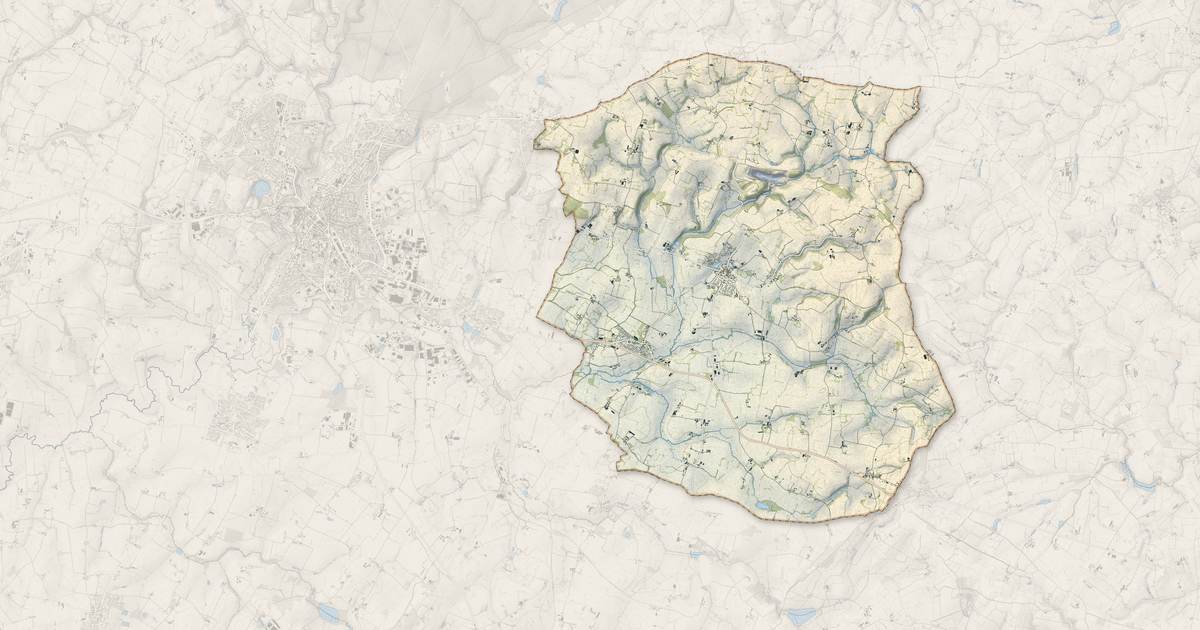 Portrait cartographique de La Chapelle-Fleurigné : relief, eau, forêts, bâti et voies, calculés à partir des données de l'IGN