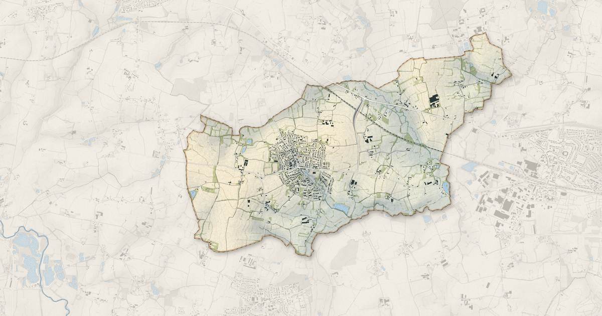 Portrait cartographique de La Chapelle-Thouarault : relief, eau, forêts, bâti et voies, calculés à partir des données de l'IGN