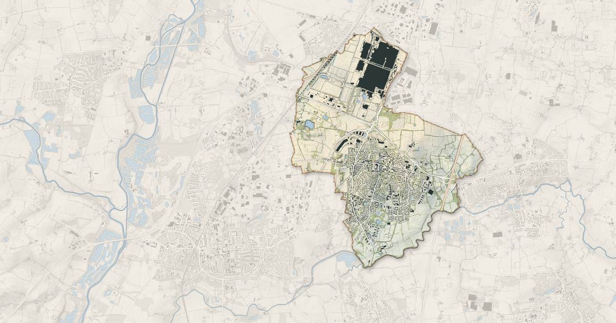 Portrait cartographique de Chartres-de-Bretagne : relief, eau, forêts, bâti et voies, calculés à partir des données de l'IGN