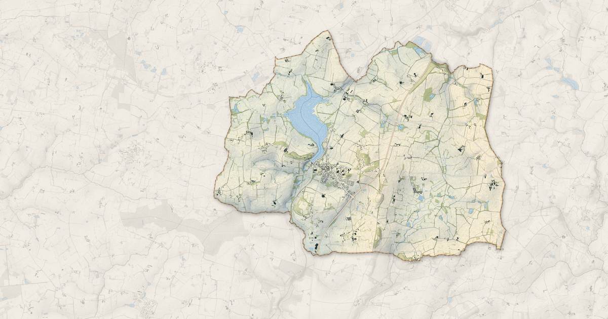 Portrait cartographique de Châtillon-en-Vendelais : relief, eau, forêts, bâti et voies, calculés à partir des données de l'IGN