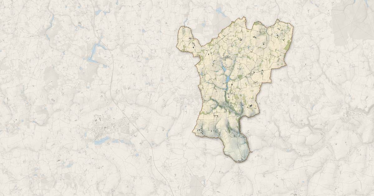 Portrait cartographique de Cuguen : relief, eau, forêts, bâti et voies, calculés à partir des données de l'IGN