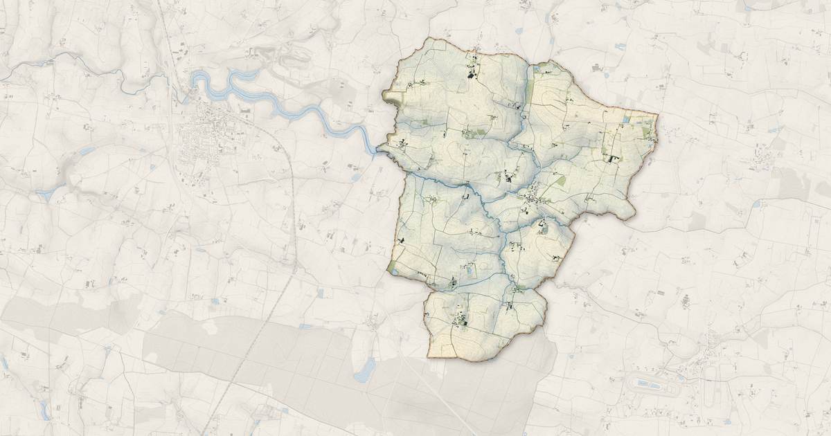 Portrait cartographique de Eancé : relief, eau, forêts, bâti et voies, calculés à partir des données de l'IGN