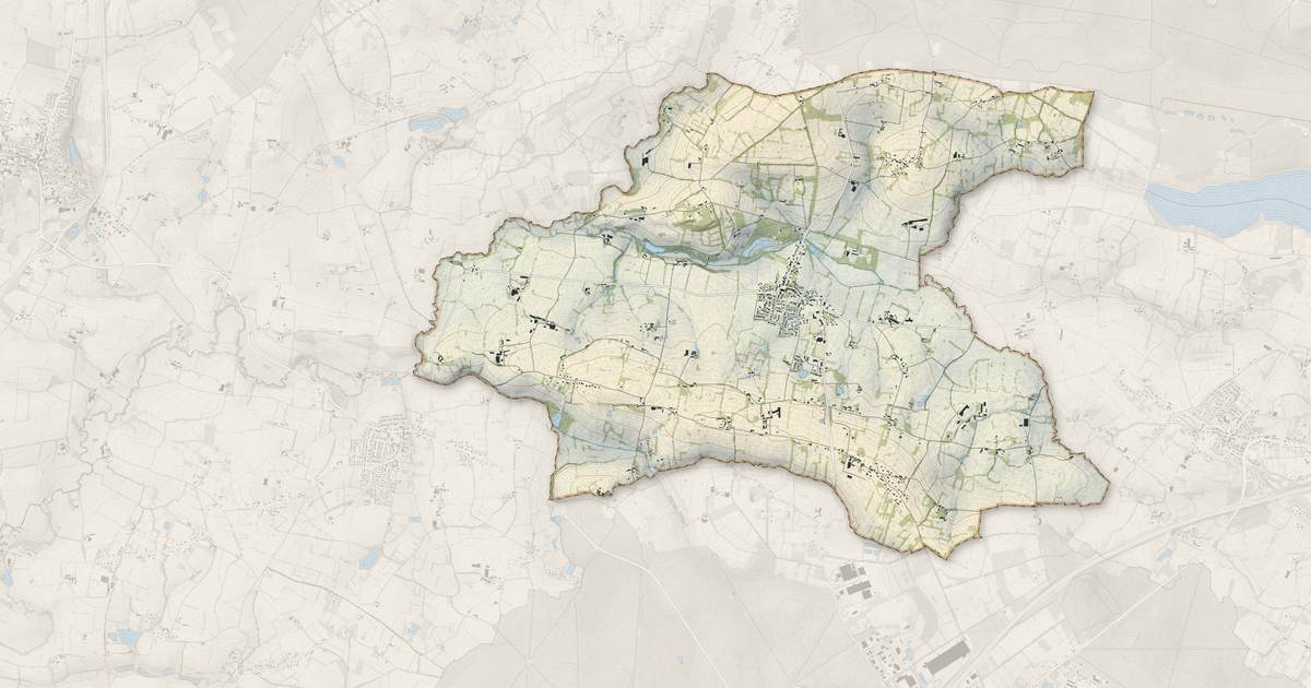 Portrait cartographique de Ercé-près-Liffré : relief, eau, forêts, bâti et voies, calculés à partir des données de l'IGN