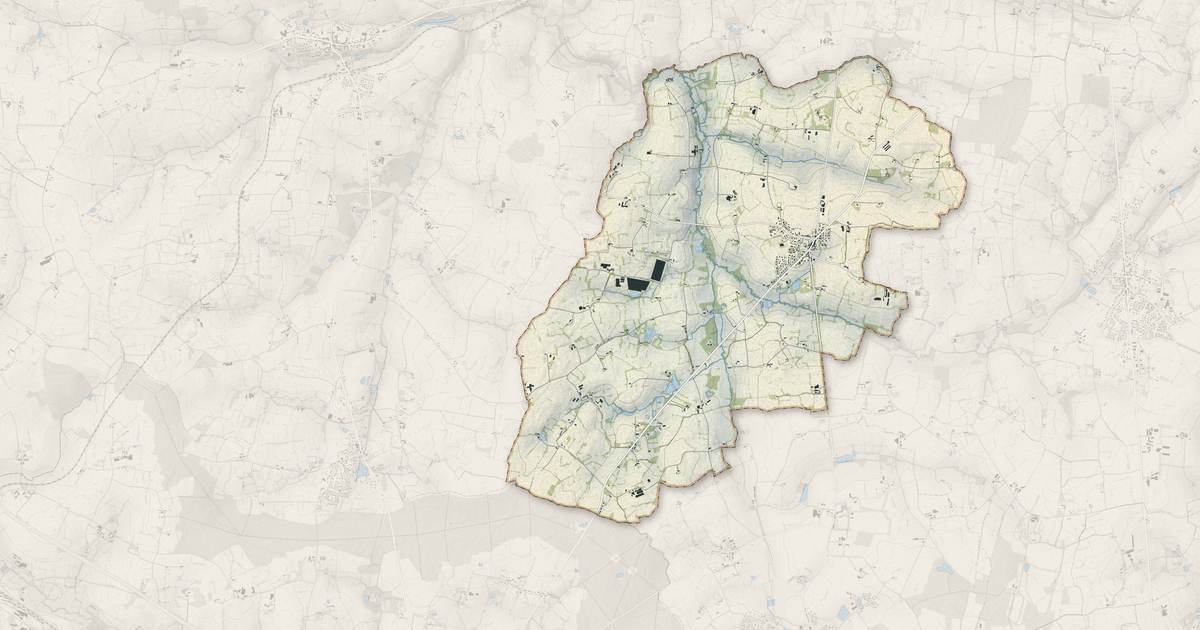 Portrait cartographique de Landujan : relief, eau, forêts, bâti et voies, calculés à partir des données de l'IGN