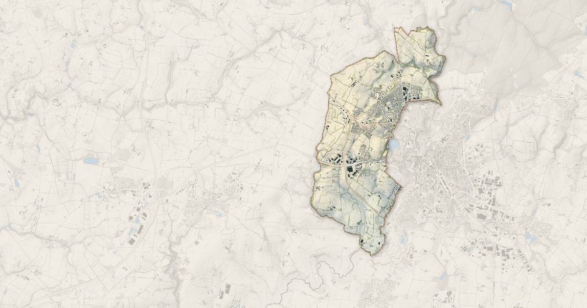 Portrait cartographique de Lécousse : relief, eau, forêts, bâti et voies, calculés à partir des données de l'IGN
