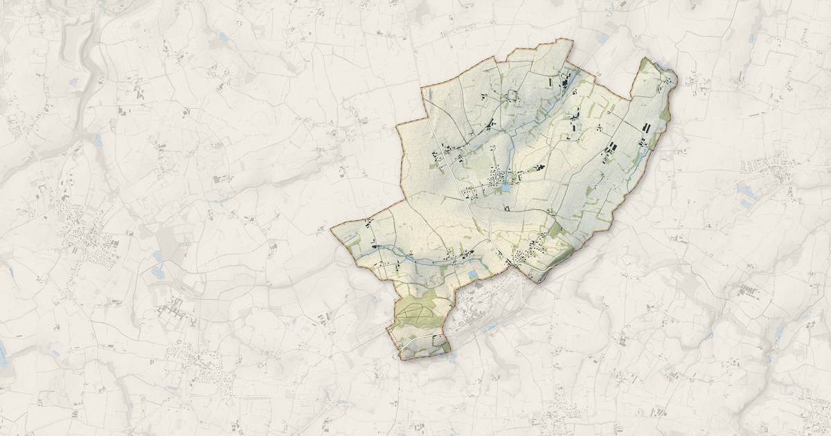 Portrait cartographique de Longaulnay : relief, eau, forêts, bâti et voies, calculés à partir des données de l'IGN