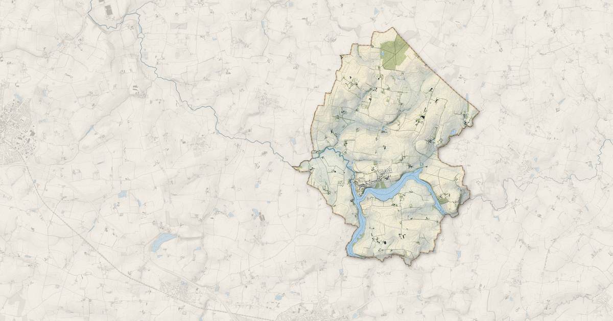 Portrait cartographique de Marcillé-Robert : relief, eau, forêts, bâti et voies, calculés à partir des données de l'IGN