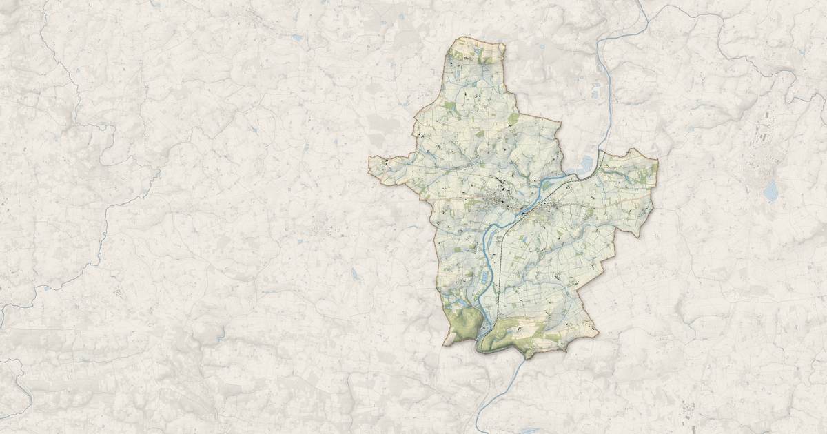 Portrait cartographique de Guipry-Messac : relief, eau, forêts, bâti et voies, calculés à partir des données de l'IGN