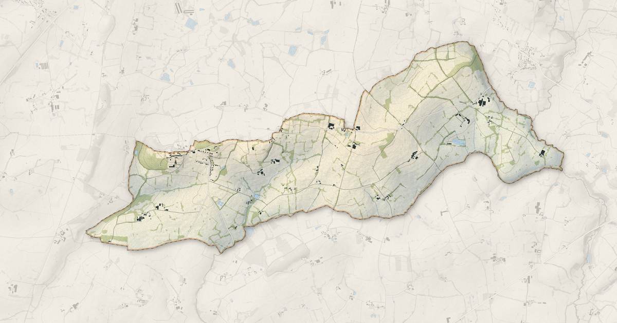 Portrait cartographique de Montautour : relief, eau, forêts, bâti et voies, calculés à partir des données de l'IGN