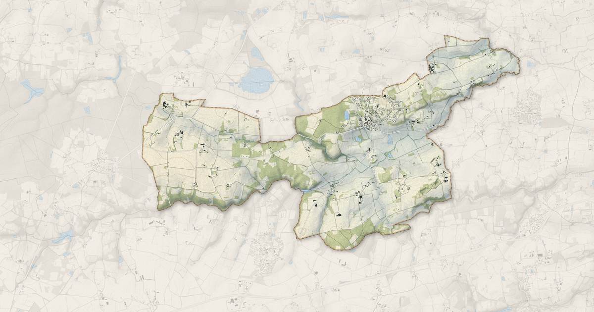 Portrait cartographique de Monterfil : relief, eau, forêts, bâti et voies, calculés à partir des données de l'IGN