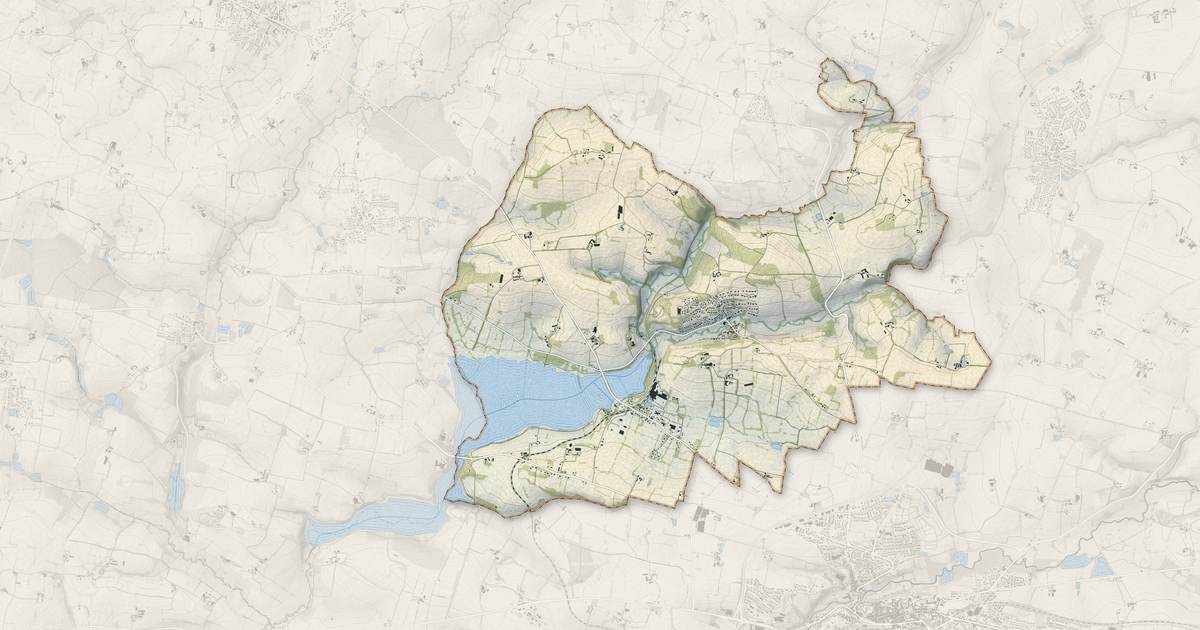 Portrait cartographique de Montreuil-sous-Pérouse : relief, eau, forêts, bâti et voies, calculés à partir des données de l'IGN