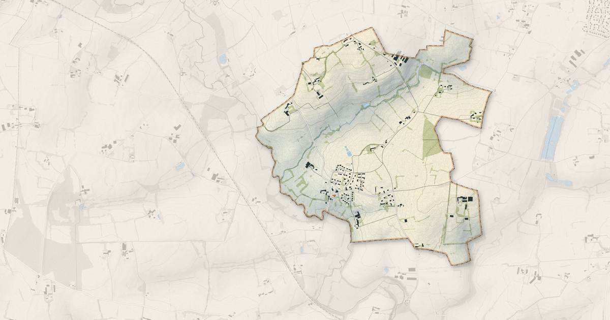 Portrait cartographique de La Nouaye : relief, eau, forêts, bâti et voies, calculés à partir des données de l'IGN