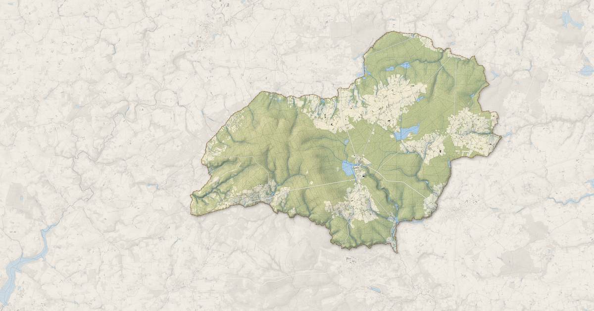 Portrait cartographique de Paimpont : relief, eau, forêts, bâti et voies, calculés à partir des données de l'IGN