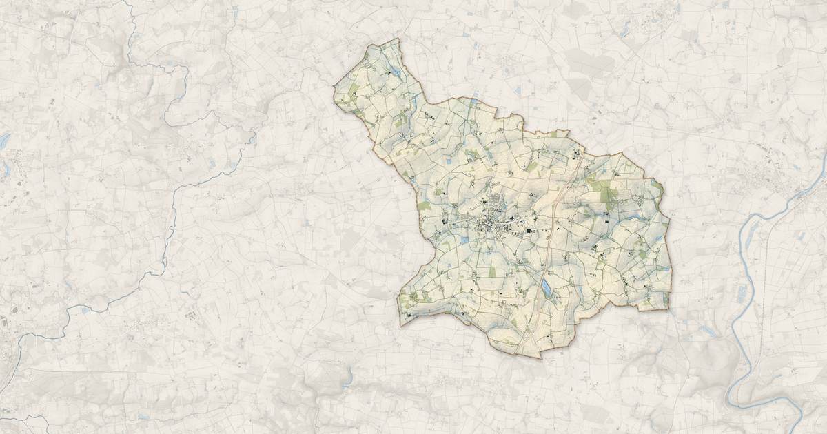 Portrait cartographique de Pipriac : relief, eau, forêts, bâti et voies, calculés à partir des données de l'IGN