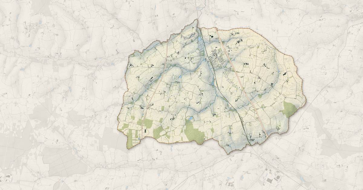 Portrait cartographique de Quédillac : relief, eau, forêts, bâti et voies, calculés à partir des données de l'IGN