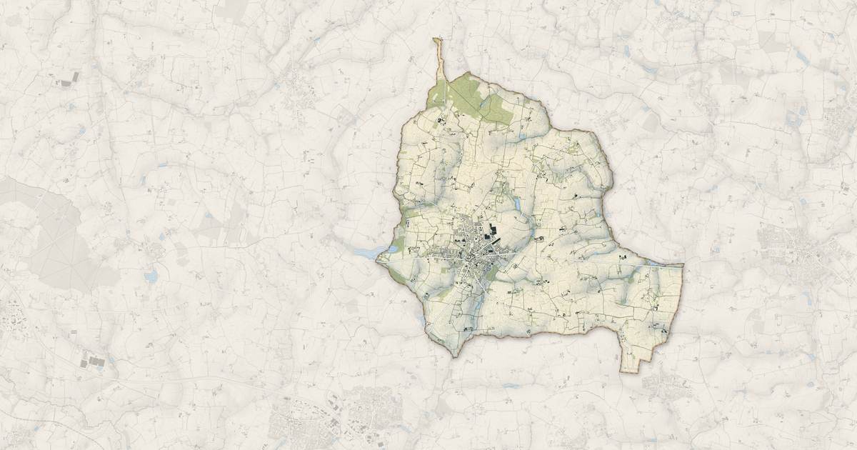 Portrait cartographique de Romillé : relief, eau, forêts, bâti et voies, calculés à partir des données de l'IGN