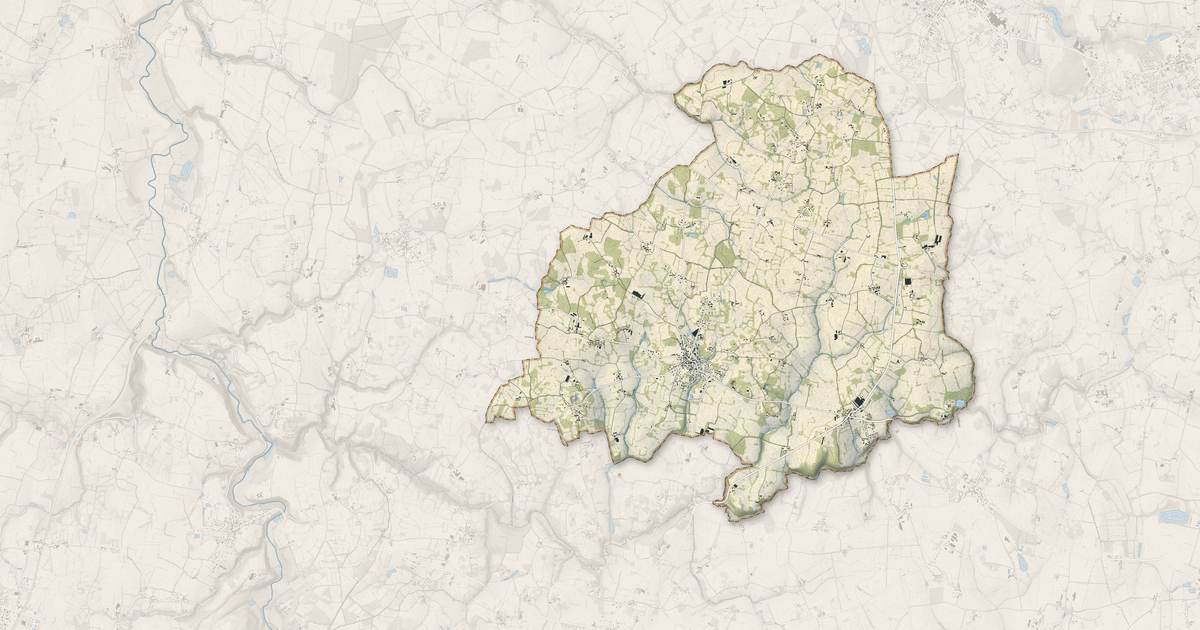 Portrait cartographique de Saint-Marc-le-Blanc : relief, eau, forêts, bâti et voies, calculés à partir des données de l'IGN