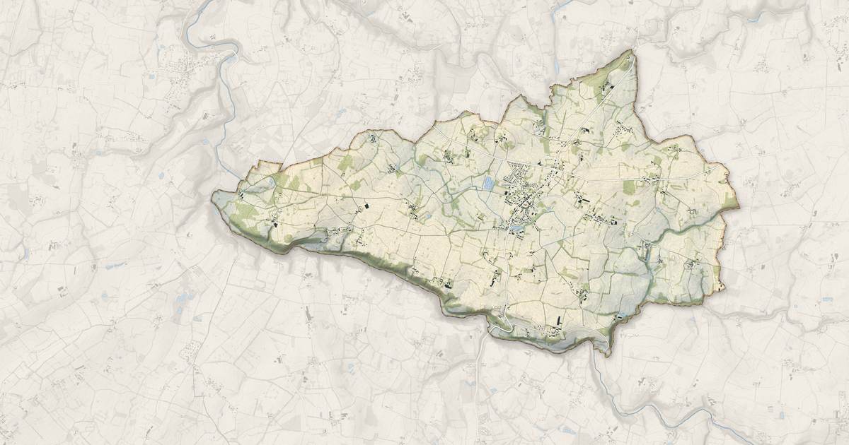 Portrait cartographique de Saint-Ouen-des-Alleux : relief, eau, forêts, bâti et voies, calculés à partir des données de l'IGN