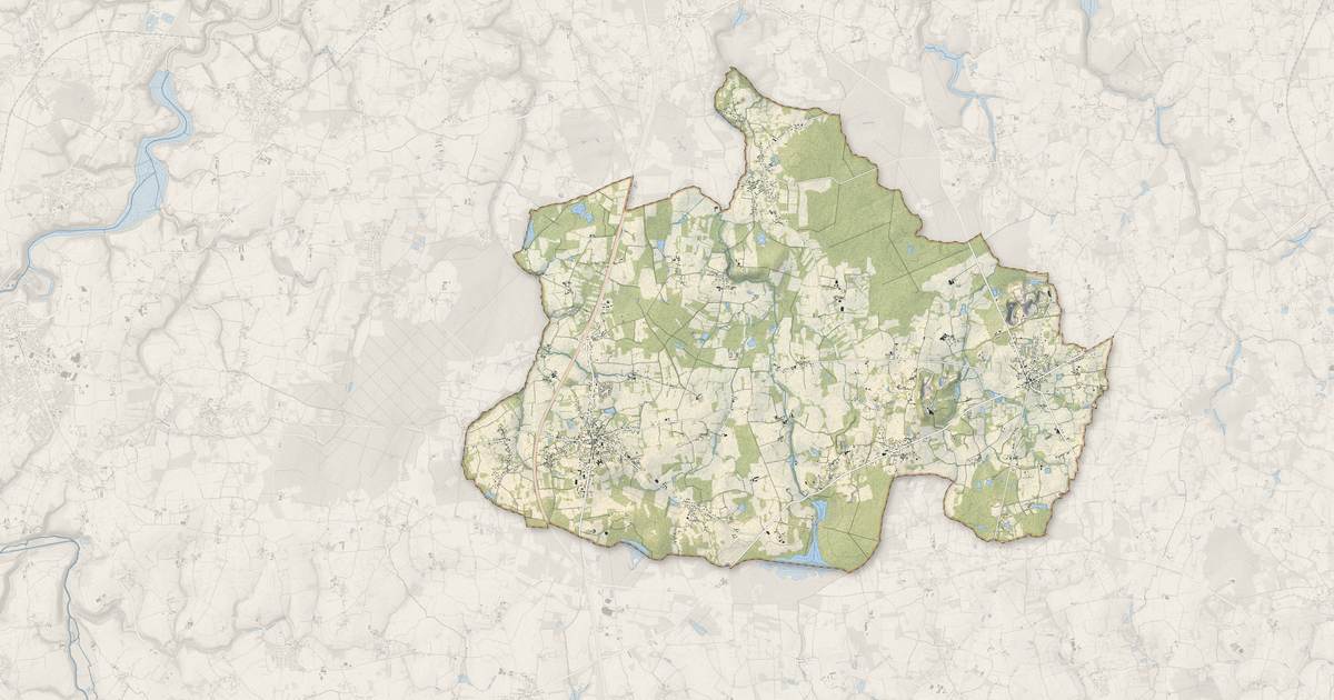 Portrait cartographique de Mesnil-Roc'h : relief, eau, forêts, bâti et voies, calculés à partir des données de l'IGN
