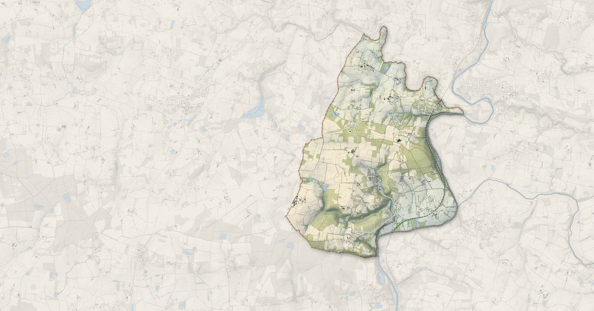 Portrait cartographique de Saint-Senoux : relief, eau, forêts, bâti et voies, calculés à partir des données de l'IGN