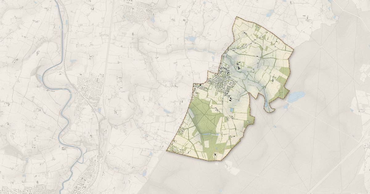 Portrait cartographique de Saint-Sulpice-la-Forêt : relief, eau, forêts, bâti et voies, calculés à partir des données de l'IGN