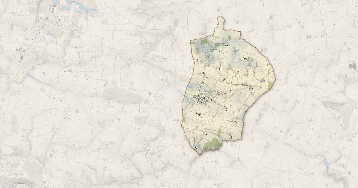 Portrait cartographique de Saulnières : relief, eau, forêts, bâti et voies, calculés à partir des données de l'IGN