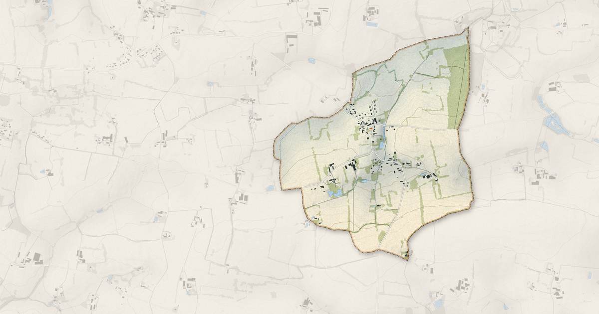 Portrait cartographique de La Selle-Guerchaise : relief, eau, forêts, bâti et voies, calculés à partir des données de l'IGN