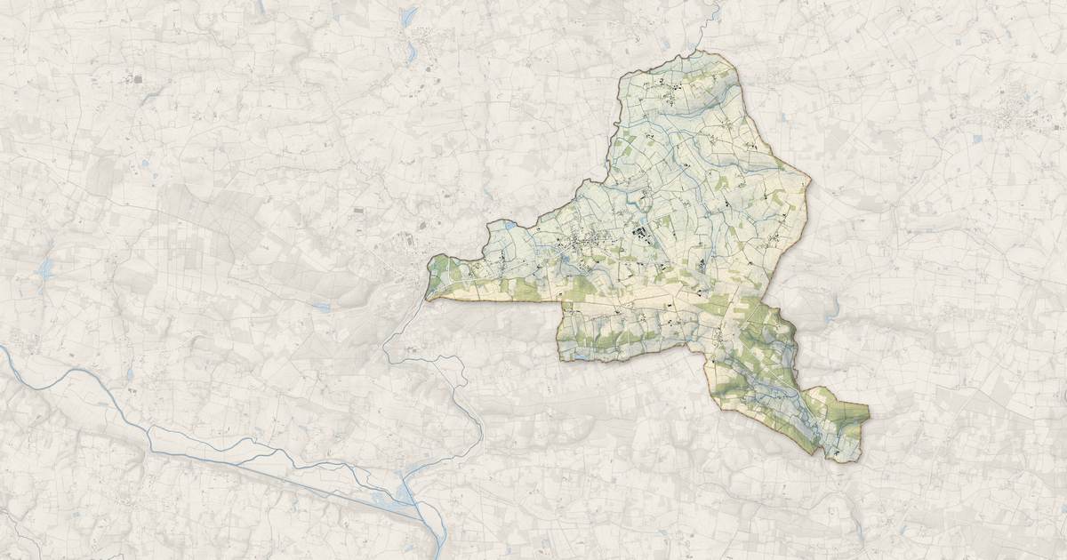 Portrait cartographique de Sixt-sur-Aff : relief, eau, forêts, bâti et voies, calculés à partir des données de l'IGN